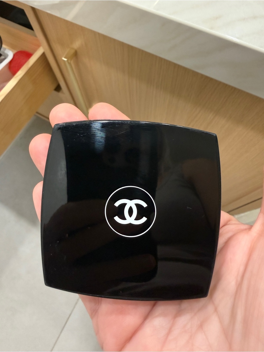 CHANEL Black Powder Blush Compact - Roses Coquillage